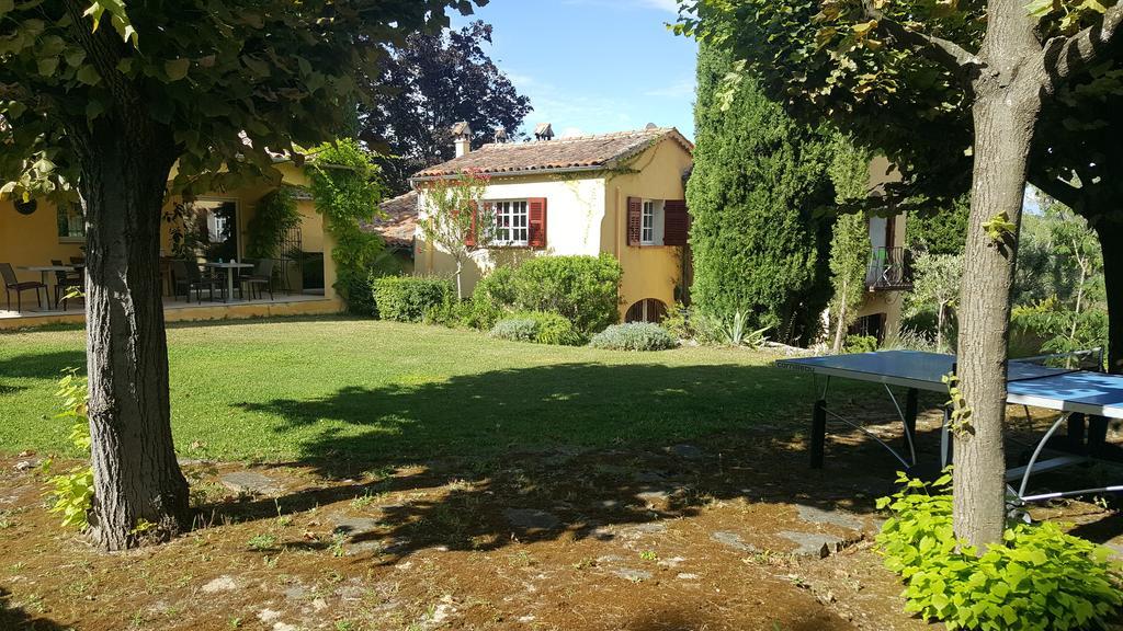 Le Clos Des Canebiers Bed and Breakfast Grasse Eksteriør billede
